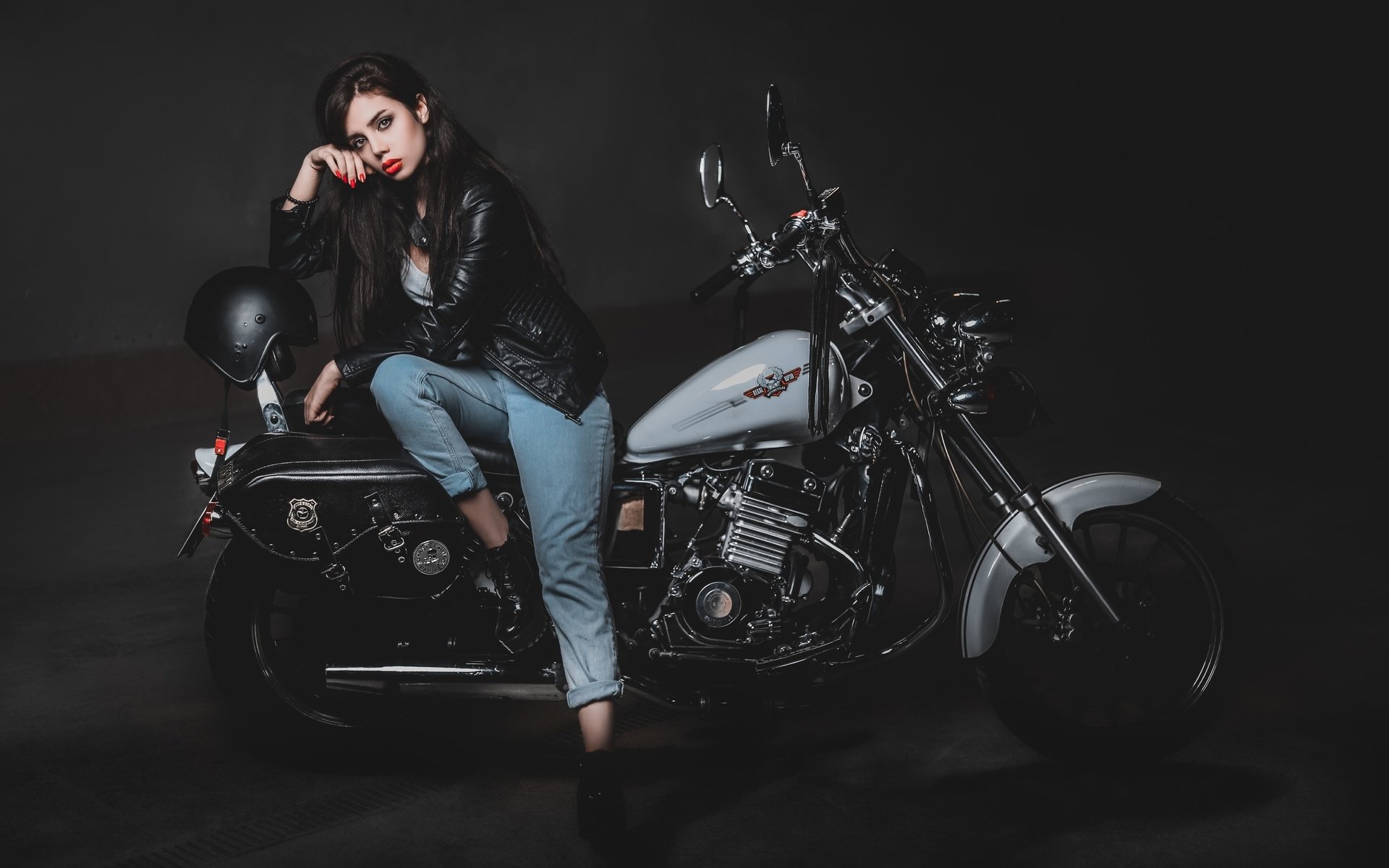 Biker girls: style and drive in Rajkot