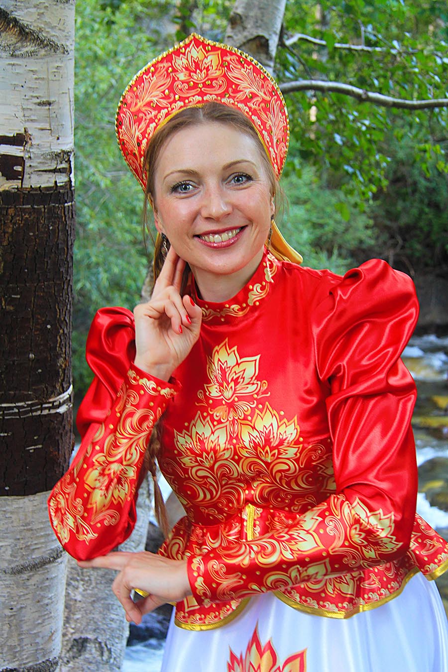 Women in Slavic costumes in Rajkot