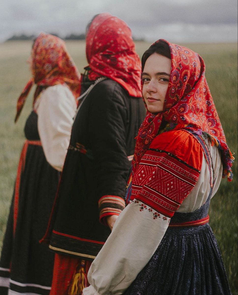 Women in Slavic costumes in Rajkot