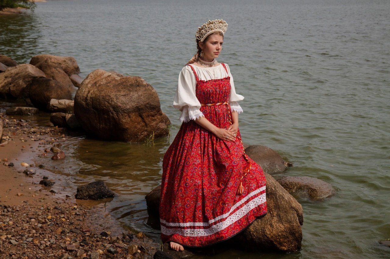 Women in Slavic costumes in Rajkot