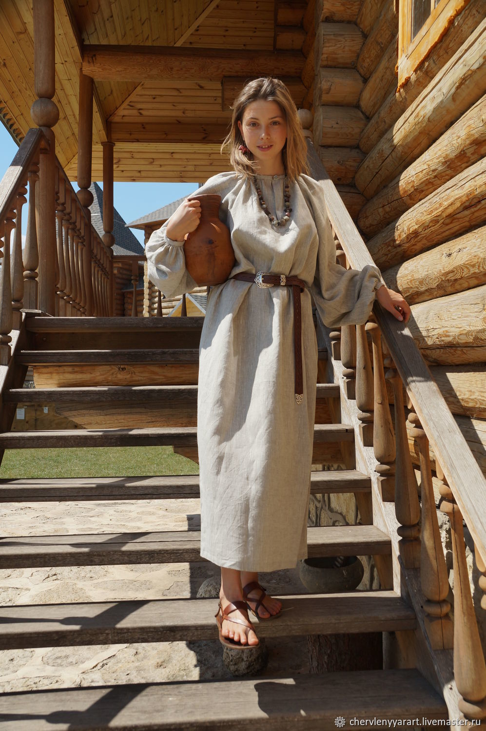 Girls in Slavic costumes in Rajkot