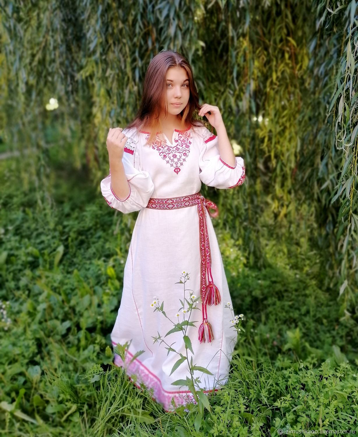 Girl Girls in Slavic costumes in Rajkot